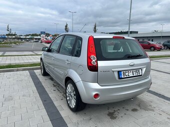 Ford fiesta 1.3i, 2007 - 4