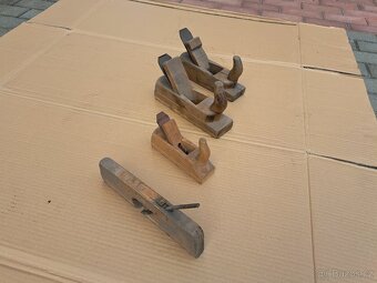 Staré ruční hoblíky na dřevo - 4