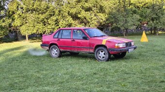 Prodám Volvo 940 "XC" 2.3l 1994 - 4