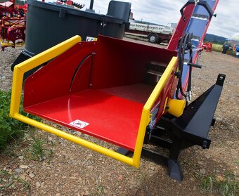 Prodám štěpkovač a špalíčkovač - 4