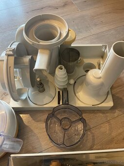 Robot ETA + prislusenstvi - 4