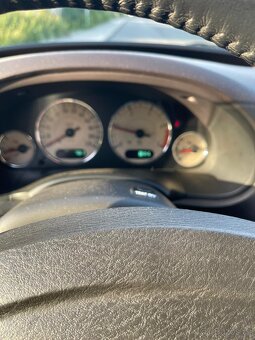 Chrysler Grand Voyager - 4