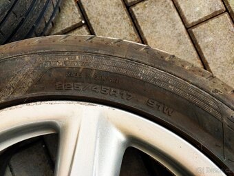 Alukola 5x114,3 R17 s letními pneu 225/45 R17 se vzorkem 7mm - 4