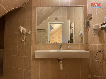 Pronájem bytu 1+kk, 20 m², Plzeň, ul. Zbrojnická - 4
