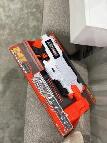 Dětská automatická pistole Fast Pioneer na pěnové náboje - 4