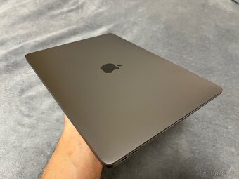 MacBook Air M1 13" / 16GB RAM / 256GB SSD - 4