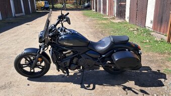 Kawasaki Vulcan 650 S - 4