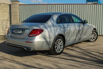 Mercedes-Benz E trieda Sedan 220 d - 4