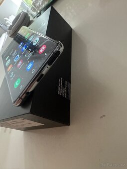 Samsung s10plus - 4