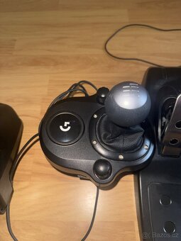 Logitech G29 s pedály a řadicí pákou - 4