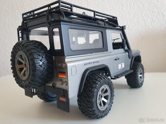 RC model Land Rover 4WD 1:16 plne osvetlený - 4