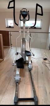 Orbitrek Skylon 10, elyptický trenažér, v záruce - 4