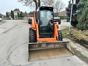 smykem řízený nakladač LOCUST 904 speed+ - 4