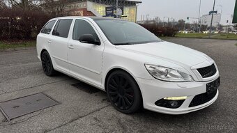Škoda Octavia RS 2.0TDI 125kW XENON - 4