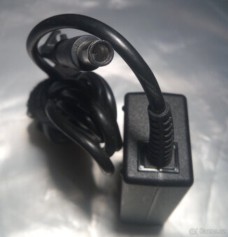 originální zdroj HP notebook 19.5V - 4