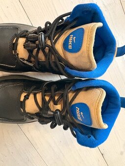 Kotníkové tenisky Nike 33,5 - 4