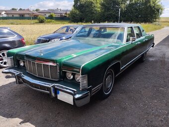 Lincoln Continental Town Car (r.1976) - 4