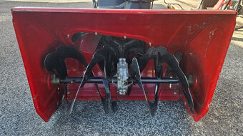 Prodám sněhovou frézu Toro Power MAX 828 OXE - 4