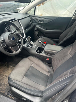Subaru Outback po nehodě - 4