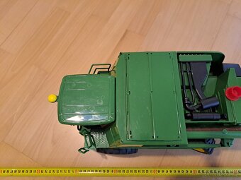 Kombajn John Deere T670i (Bruder 2132) - 4