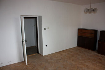 Pronájem, Čáslav, ul. Jeníkovská, byt 2+1 + balkon+ sklep - 4