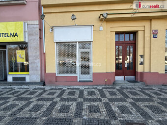 Pronájem nebytového prostoru 32 m2 P3 Vinohrady výloha cihla - 4