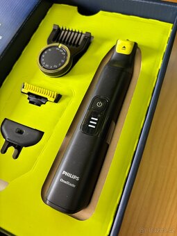 Philips OneBlade Pro 360: Zastřihovač na vousy a tělo - 4