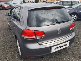 Volkswagen Golf 1.6TDI , 77 kW nafta, 2011 - 4