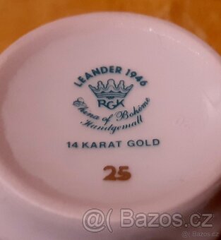 Šálek a podšálek z růžového porcelánu a 14 K zlata - 4