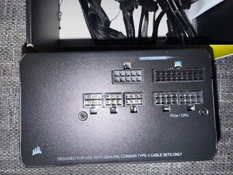 Corsair RM550x - 4