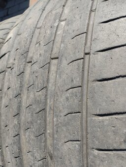Bridgestone 285/35 R22 DOT0523 - 4