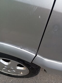 Prodám Opel Zafira, 1.8 benzín 16 v, rok 2005 - 4