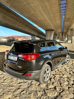 Toyota RAV4 2.2D4D 110 kW, 5/2015 - 4