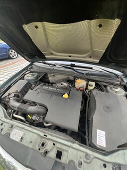 Opel Signum 2.2 Direct 16V 114kW - 4