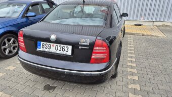 Skoda superb - 4