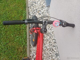 Dívčí kolo 20" - 4