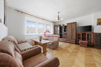 Prodej, patrový rodinný dům Velké Bílovice, možné dvougen.by - 4