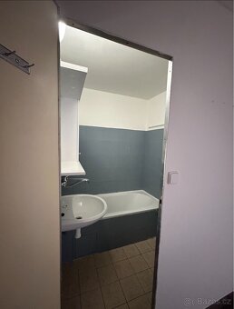 Pronájem bytu 2+1 s balkónem – Komenského 1469 - 4