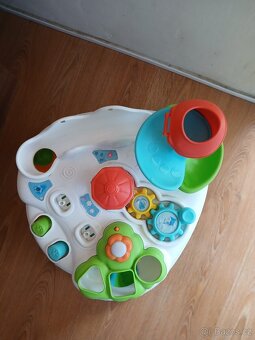 Dětský interaktivní hrací stolek – zvuky a tvary - 4