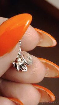 Dva přívěsky pandora - 4