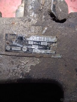 Čerpadlo hydrauliky Praga P V3S - 4