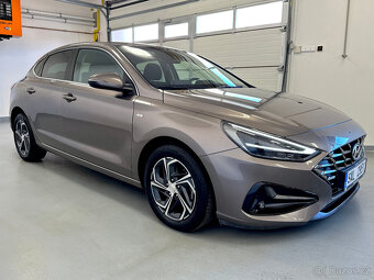 Hyundai i30 Fastback 1.5TGDI 118kw MHEV Family Smart RV.2022 - 4