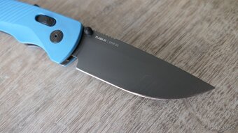 SOG Flash AT MK3 Civic Cyan Folder - 4