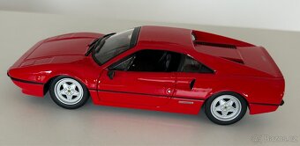 Ferrari 308 GTB 308 GTB, červená, 1975 1:24 - 4