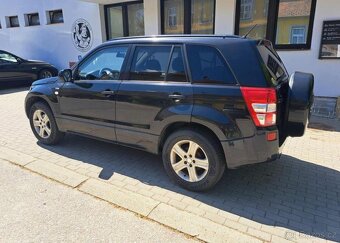 Suzuki Grand Vitara 1,9 DDiS AWD nafta manuál 95 kw - 4