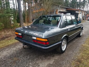 Bmw e28 520i shadowline - 4