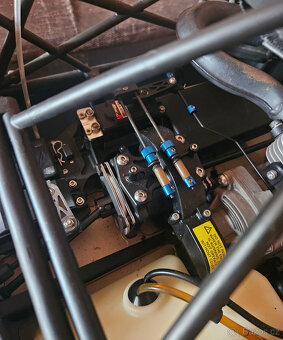 Losi 5ive-T - 4