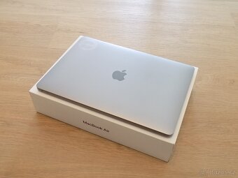 APPLE MacBook Air 13,3" (2019) / i5 / 16GB RAM / 256GB / CZ - 4