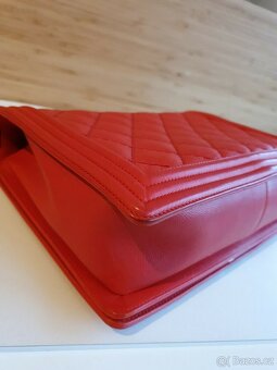 100% originální Chanel le Boy maxi limitovaná edice. - 4