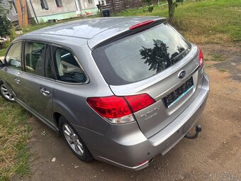 Subaru legacy - 4
